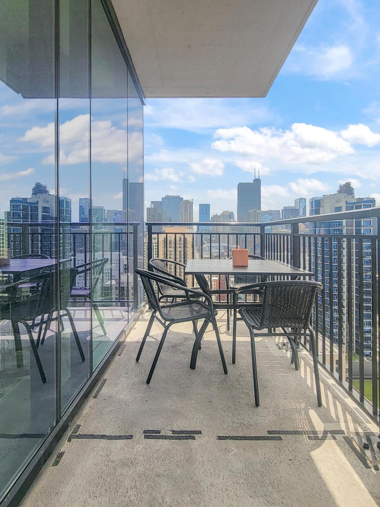 Aurelien Spacious Apartments In The Heart Of Gold Coast Chicago Eksteriør billede